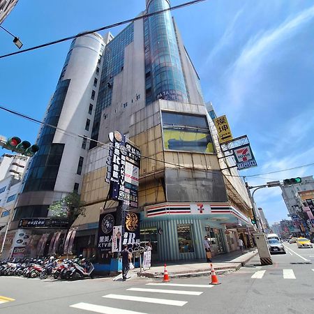 Honest & Warm Hotel Taoyuan Exterior foto